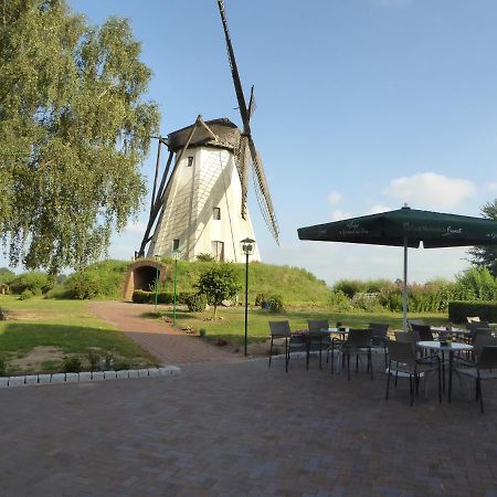 Landgasthaus Zur Muehlenwirtin Петерсхаген Экстерьер фото