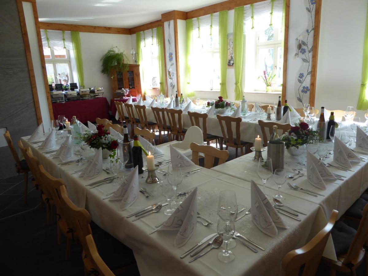 Landgasthaus Zur Muehlenwirtin Петерсхаген Экстерьер фото